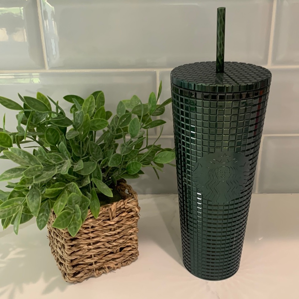 Green grid tumbler